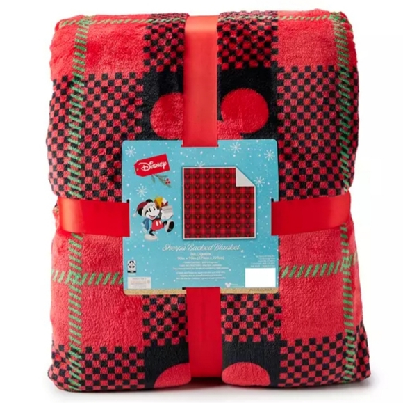 Disney full/queen sherpa blanket